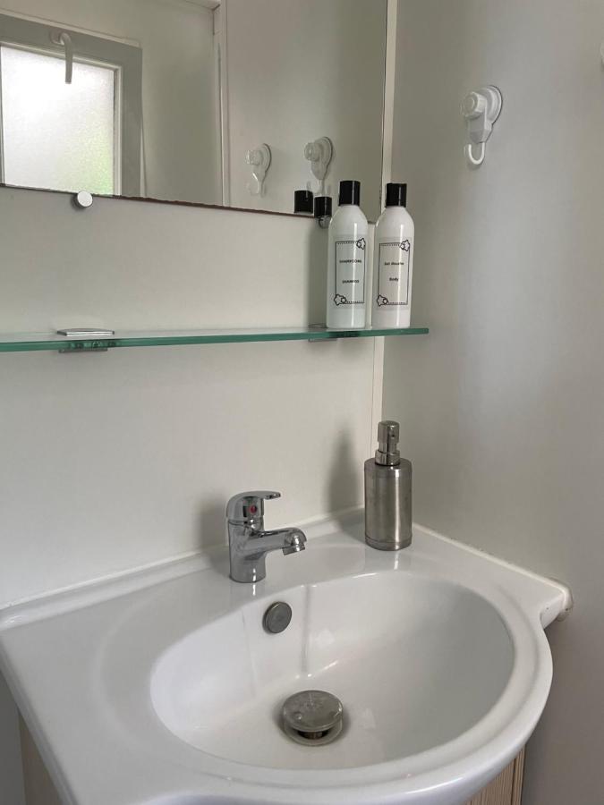 Chez Roger - Bungalow Climatise Avec Tv - 2 Chambres 4 Personnes Boofzheim エクステリア 写真