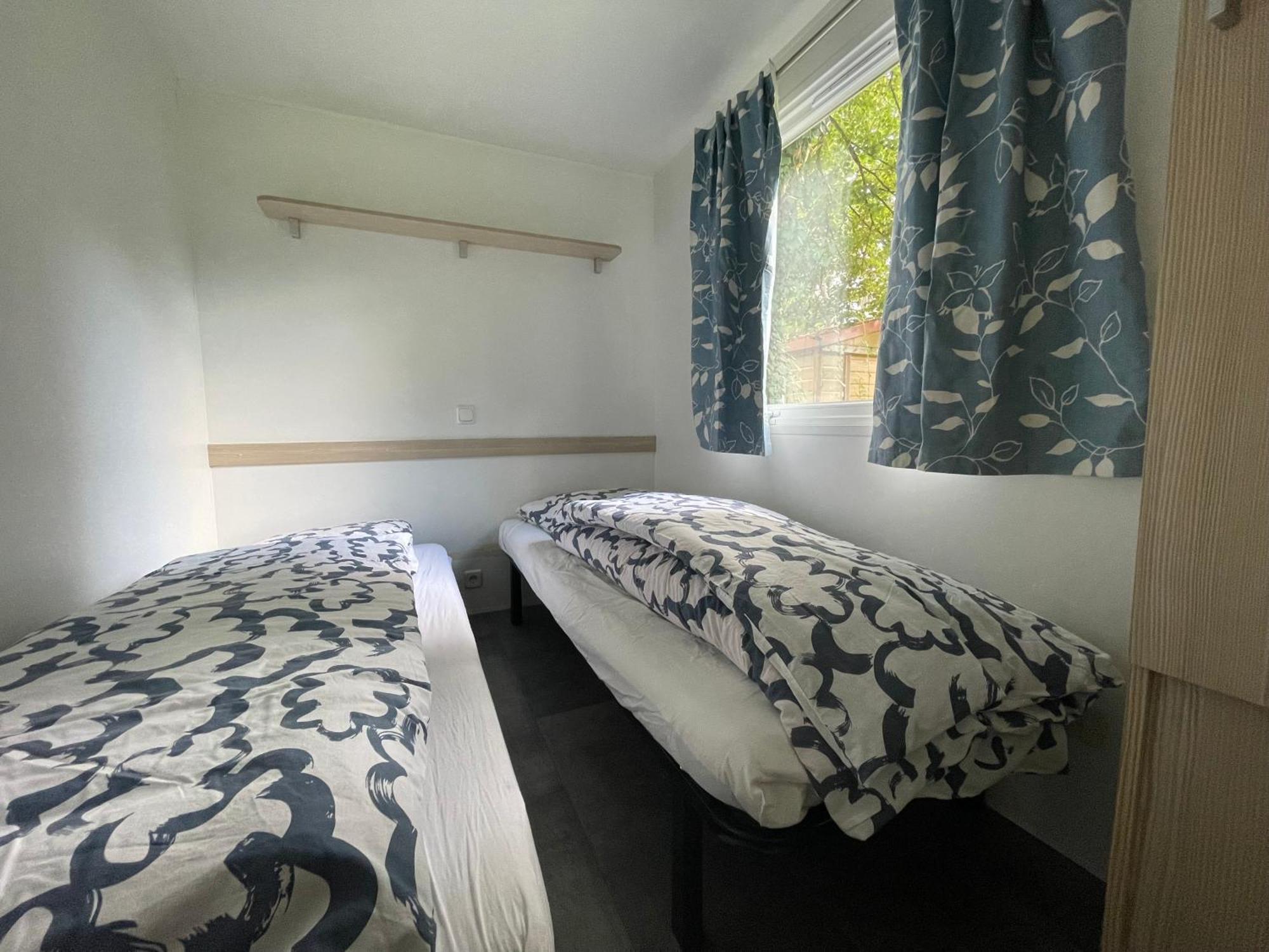 Chez Roger - Bungalow Climatise Avec Tv - 2 Chambres 4 Personnes Boofzheim エクステリア 写真